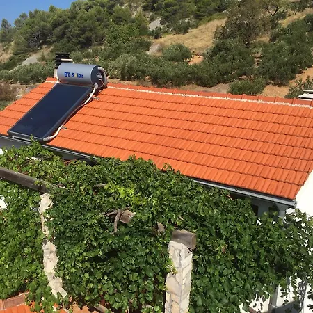 Διαμέρισμα Traditional Sveta Nedelja (Hvar)
